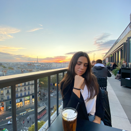 Laura profile