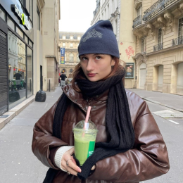 Laurine profile