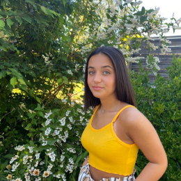 Léna profile