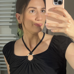 Louise profile