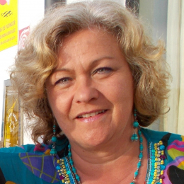 Corinne profile