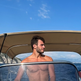 Alexis profile