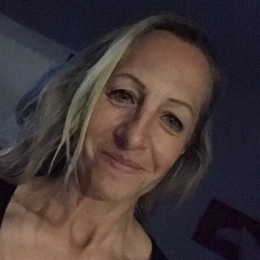 Emmanuelle profile