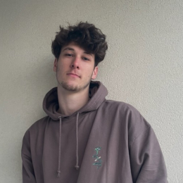 Tom profile