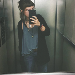 Louna profile