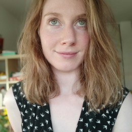 Léa profile