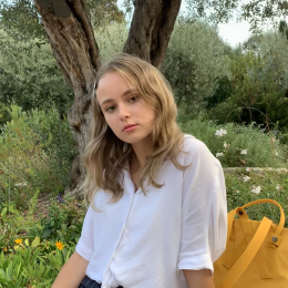 Yana profile