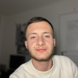 Tom profile