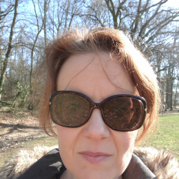 Véronique profile