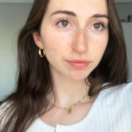 Agnès profile