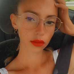 Lou-anne profile