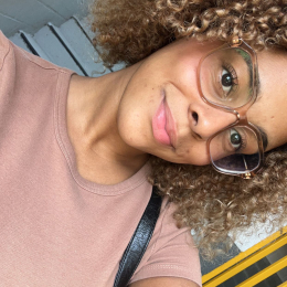 Laurette profile