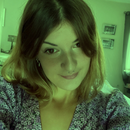 Léonie profile