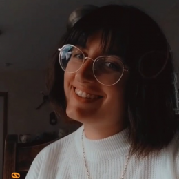 Célia profile