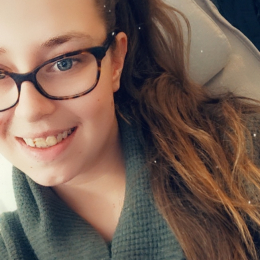 Léonie profile