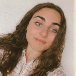Lilou profile
