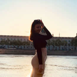 Laurine profile