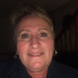 Véronique profile