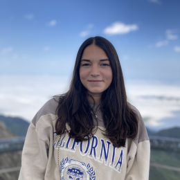 Léa profile