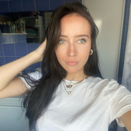 Agathe profile