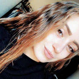 Léona profile