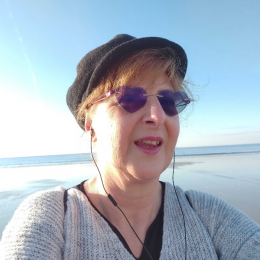 Marie-claude profile