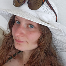Elina profile