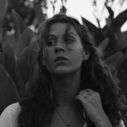 Inès profile