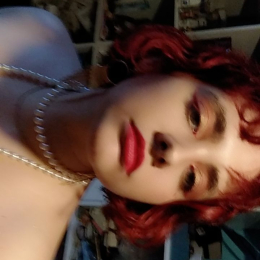 Léna profile