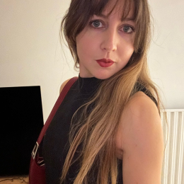 Caroline profile