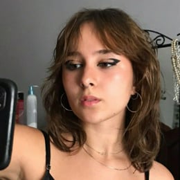 Lucía profile