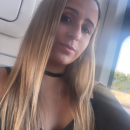 Daniela profile