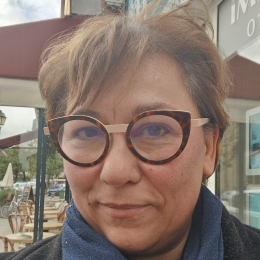 Véronique profile