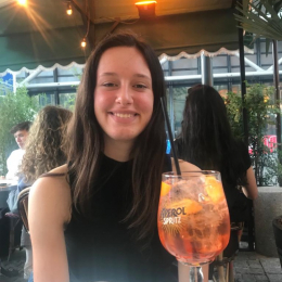 Margaux profile