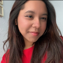 Daniela profile