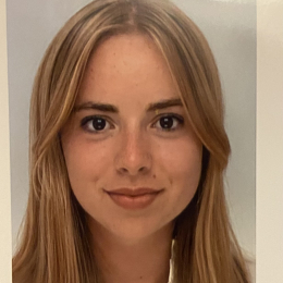 Léa profile