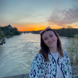 Lorette profile