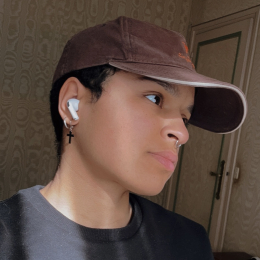 Laura profile
