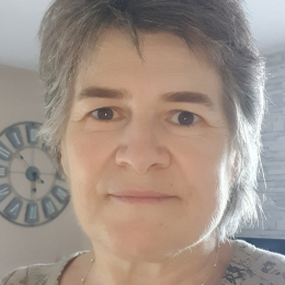 Corinne profile