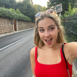 Charlyne profile