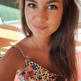 Margaux profile