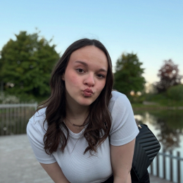 Lily profile