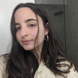 Lia profile