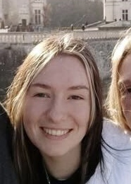Léane profile