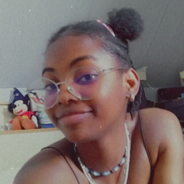 Naomie profile