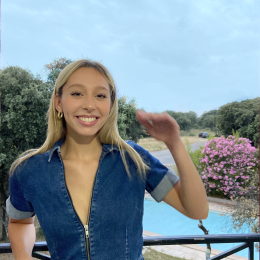 Mélina profile
